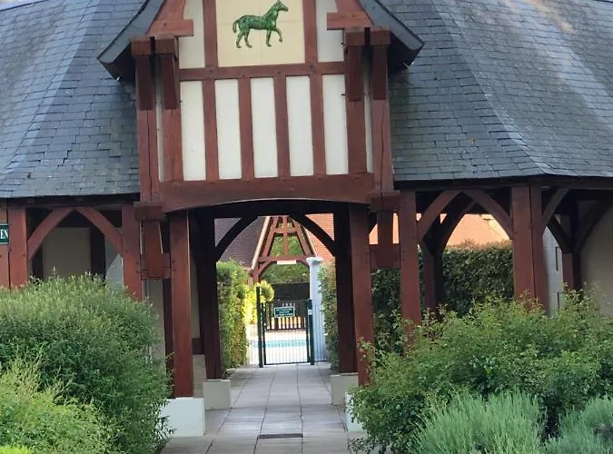 Maison 4p Piscine Tennis Domaine Clairefontaine Villa